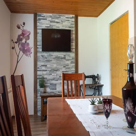 Area Krem Ar - Attic With Balcony *